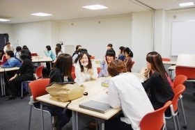 キャリア支援 女子学生のための新入生歓迎会を行いました ニュース Oic 大阪情報コンピュータ専門学校